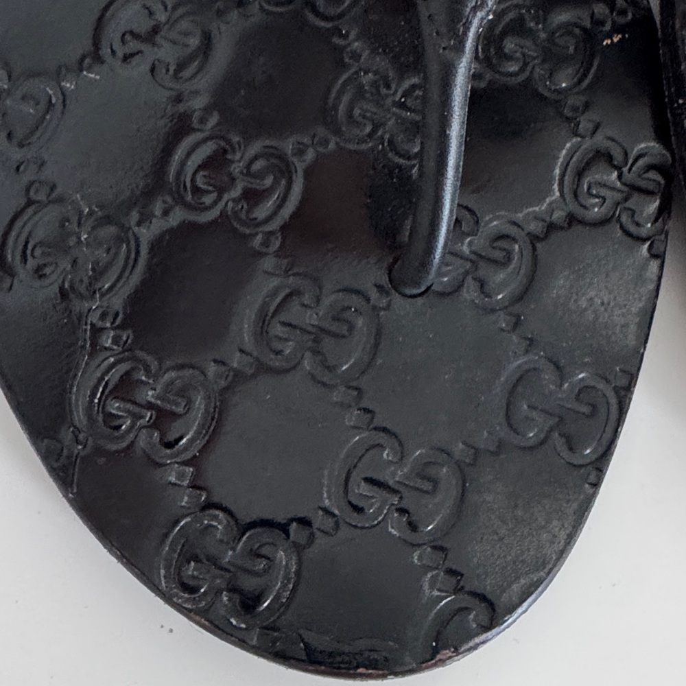 Gucci Black Flip Flops with Red and Green Straps - Picture 8 of 11